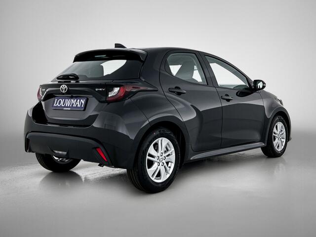 Toyota YARIS 1.5 Hybrid 115 Active | Direct leverbaar! | Metaallak | Camera | Inruilpremie | ****