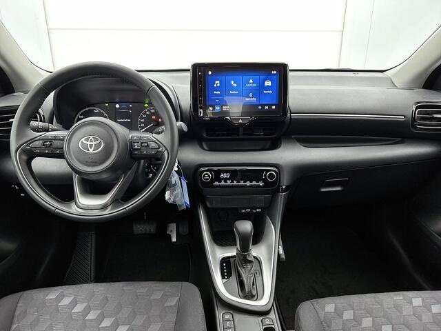 Toyota YARIS 1.5 Hybrid 115 Active | Direct leverbaar! | Metaallak | Camera | Inruilpremie | ****