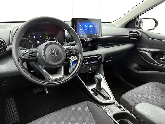 Toyota YARIS 1.5 Hybrid 115 Active | Direct leverbaar! | Metaallak | Camera | Inruilpremie | ****