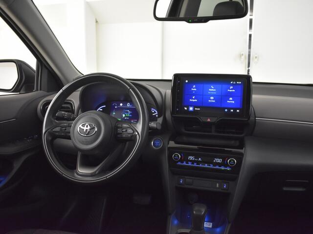 Toyota YARIS Cross 1.5 Hybrid Executive | Panoramadak | Parkeersensoren | 1/2 leder