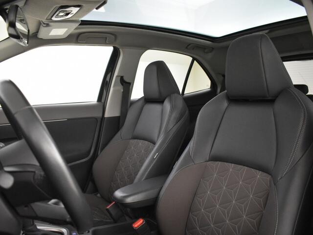 Toyota YARIS Cross 1.5 Hybrid Executive | Panoramadak | Parkeersensoren | 1/2 leder