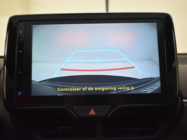 Toyota YARIS Cross 1.5 Hybrid Executive | Panoramadak | Parkeersensoren | 1/2 leder