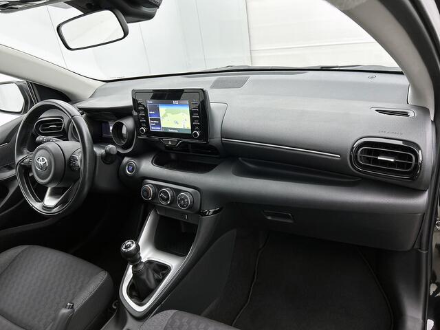 Toyota YARIS 1.5 VVT-i Dynamic | Navigatie | Airco |