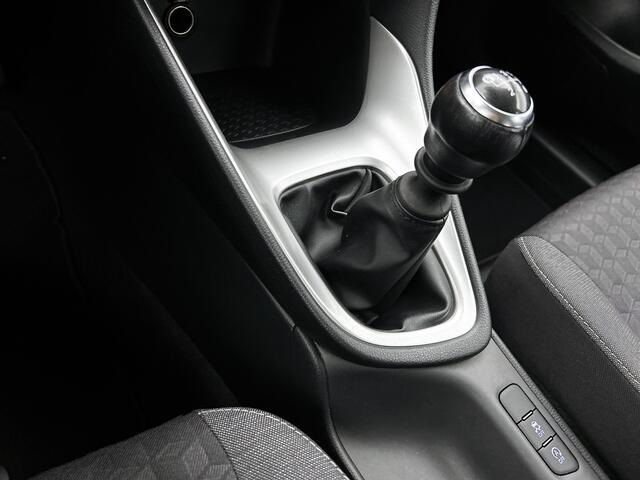 Toyota YARIS 1.5 VVT-i Dynamic | Navigatie | Airco |