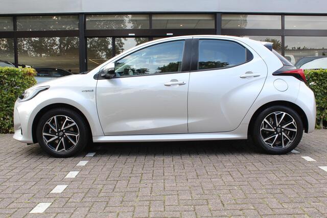 Toyota YARIS 1.5 Hybrid Dynamic | Rijklaar | Afn. Trekhaak | Apple/Android | Navi | DAB+ | Keyless | Allseason banden