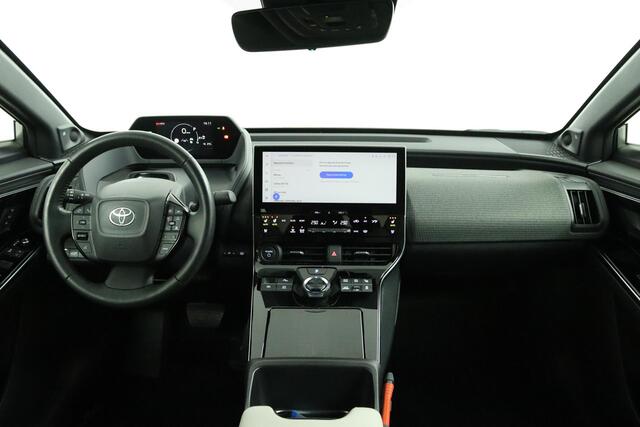 Toyota bZ4X Premium 4WD 71 kWh | Lederen bekleding | Panoramadak | 360 camera | Adaptive Cruise Control | Apple carplay | Android Auto | Trekhaak |