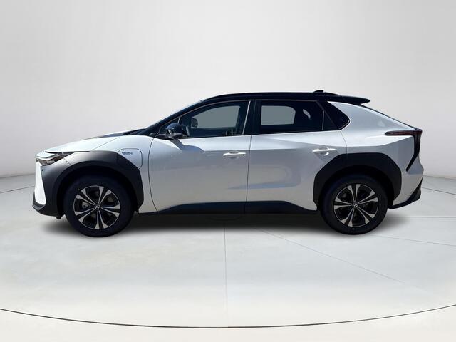 Toyota bZ4X Dynamic 71 kWh **NIEUWE AUTO/ PANORAMADAK/ DIRECT LEVERBAAR**
