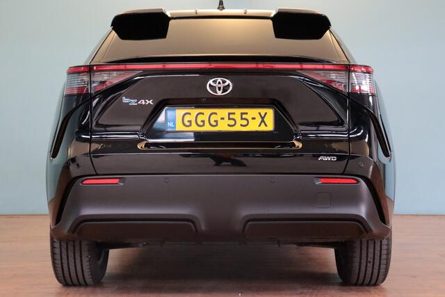 Toyota bZ4X 3-FASE LADEN Dynamic AWD 71 kWh | NAVI | 360-CAMERA | ADAP CRUISE | ELEKTR KLEP+STOEL | LANE-ASSIST |