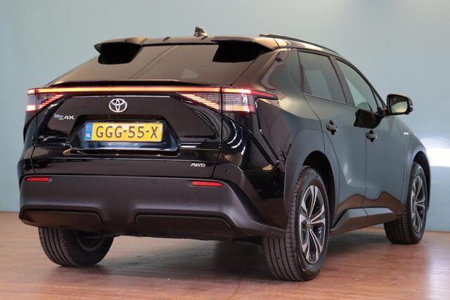 Toyota bZ4X 3-FASE LADEN Dynamic AWD 71 kWh | NAVI | 360-CAMERA | ADAP CRUISE | ELEKTR KLEP+STOEL | LANE-ASSIST |