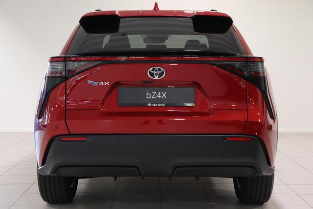 Toyota bZ4X Dynamic 71 kWh, ¤7.000,- Voordeel, BSM, 360 Camera, Stoel & Stuur verwarming, Parkeersensoren voor en achter!
