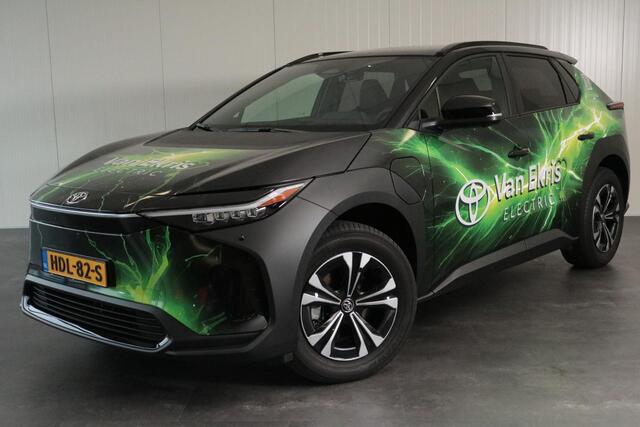 Toyota bZ4X Dynamic Bi-tone 71 kWh, Panoramadak, 360 camera