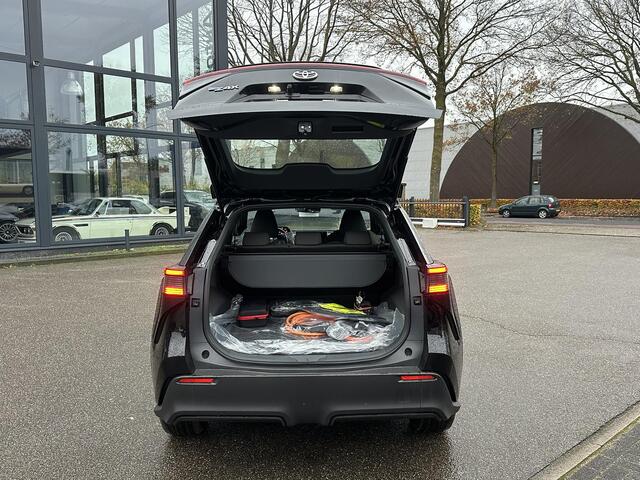 Toyota bZ4X Comfort 71 kWh 3 FASE| NIEUWE AUTO!!| 10 JAAR VOLLEDIGE FABRIEKSGARANTIE TOYOTA!| WARMTEPOMP| ADAPTIVE CRUISE| ACHTERUITRIJ CAMERA|