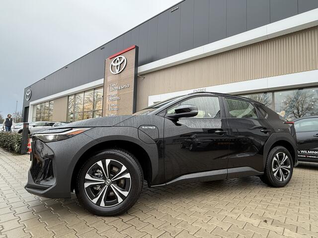 Toyota bZ4X Business 71 kWh | Trekhaak | Keyless | Warmtepomp | 3 Fase