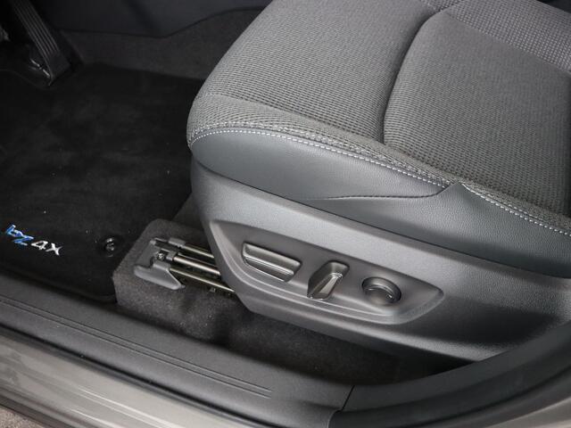 Toyota bZ4X Dynamic 71 kWh Bi-Tone + Panoramisch dak