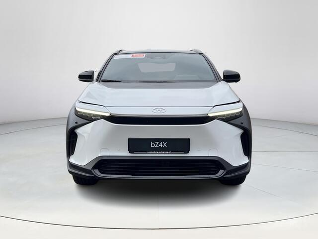 Toyota bZ4X Dynamic 71 kWh Bi-Tone | Panoramadak ¤ 7.500,- voordeel!!!