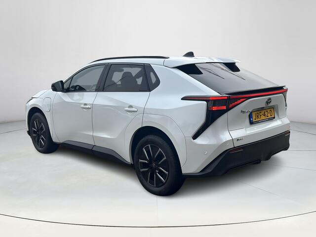 Toyota bZ4X Executive 73 kWh **LEDER/ JBL/ STOELVERWARMING- EN VENTILATIE/ 360 CAMERA/ DODEHOEK DETECTIE/ GARANTIE**