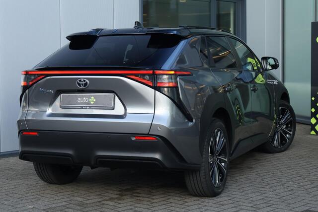 Toyota bZ4X Premium 71 kWh / SoH 97% / Pano / Stuurwiel verwarming