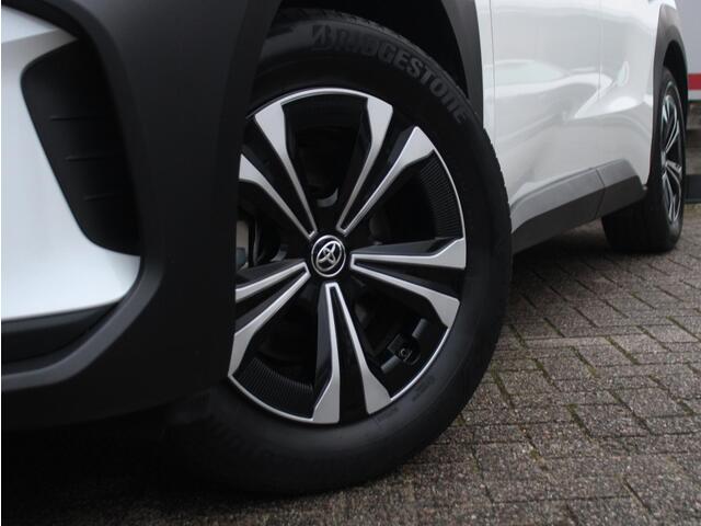 Toyota bZ4X Business Plus 71 kWh Inclusief Batterijcertificaat, Achteruitrijcamera, Parkeersensoren Voor en Achter, Stoelverwarming
