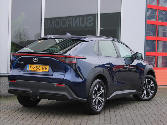 Toyota bZ4X Business 71 kWh Trekhaak, Adaptieve Cruise en Climate Control, Carplay/Android Auto, Achteruitrijcamera