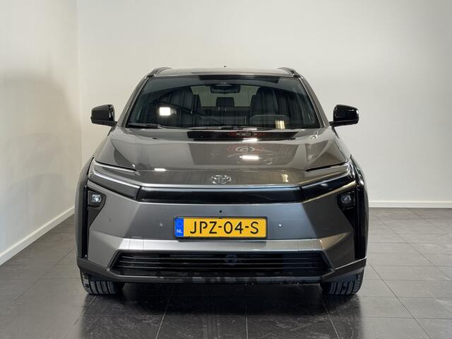 Toyota bZ4X Executive 73 kWh | Modeljaar 2026 | Warmtepomp | Stoelverwarming/koeling | Volleder | JBL Premium audio |