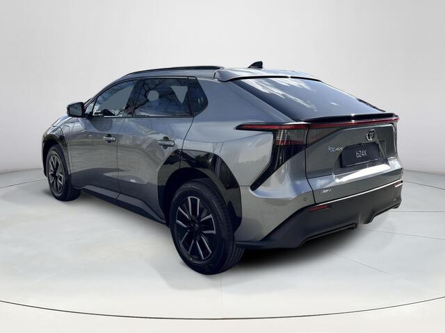 Toyota bZ4X Dynamic 73 kWh **PRECIOUS METAL/ NIEUWE AUTO/ DIRECT LEVERBAAR**