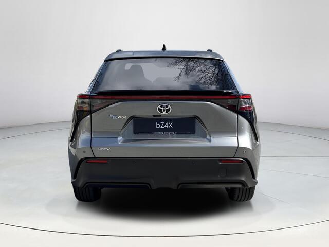 Toyota bZ4X Dynamic 73 kWh **PRECIOUS METAL/ NIEUWE AUTO/ DIRECT LEVERBAAR**