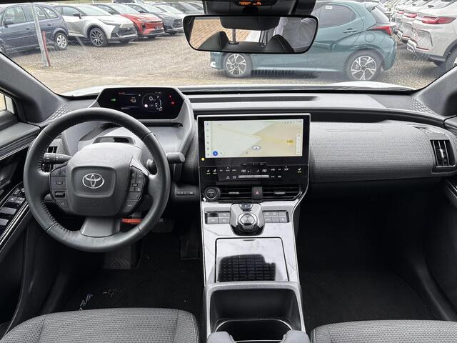 Toyota bZ4X Dynamic 71 kWh **3 FASE /360 CAMERA/ STUURWIELVERWARMING/ DODEHOEK DETECTIE**