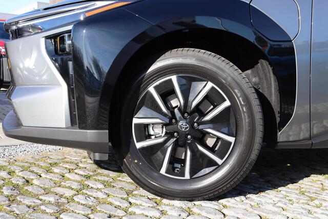 Toyota bZ4X Dynamic 73 kWh, 360 Camera, BSM, Stoel verwarming, Stuur verwarming, Elek bediende achterklep.
