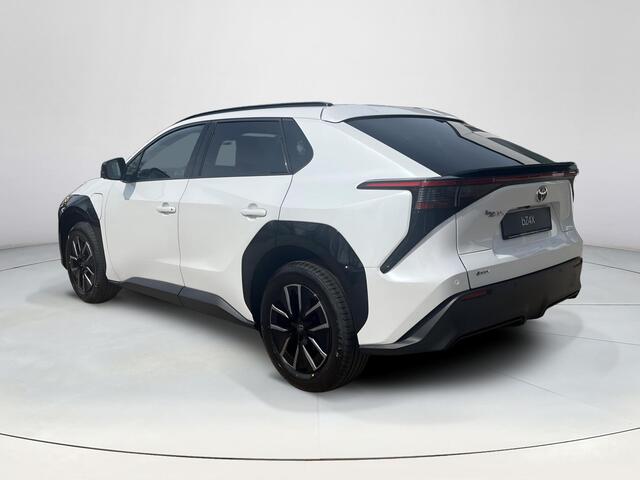 Toyota bZ4X Dynamic 73 kWh | Platinum pearl white | Nieuw uit voorraad leverbaar |