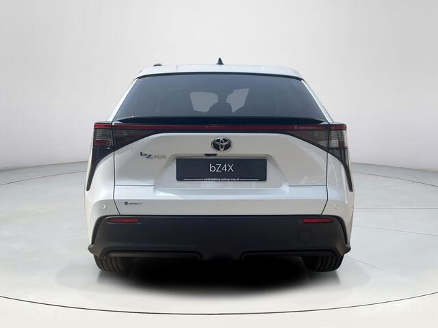 Toyota bZ4X Dynamic 73 kWh | Platinum pearl white | Nieuw uit voorraad leverbaar |
