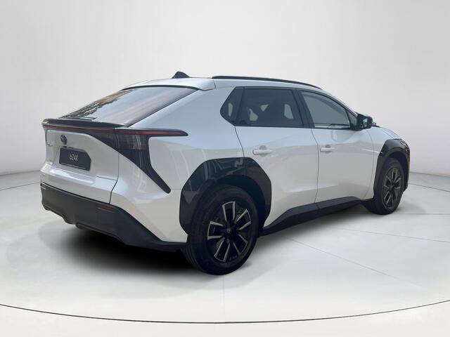 Toyota bZ4X Dynamic 73 kWh | Platinum pearl white | Nieuw uit voorraad leverbaar |