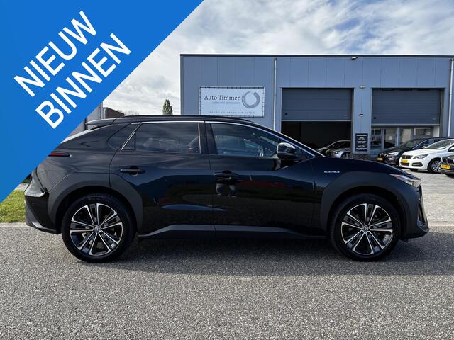 Toyota bZ4X Premium 4WD 71 kWh 3 FASE MEEST LUXE 4WD ALLE OPTIES!!!! TREKHAAK! ORG NL EERSTE EIGENAAR BTW!!!