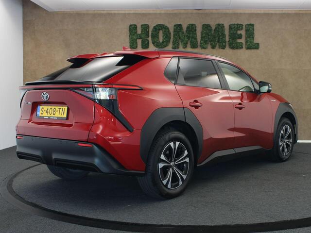 Toyota bZ4X Dynamic 71 kWh - ORIGINEEL NEDERLANDSE AUTO - ELEKTRISCHE ACHTERKLEP - KEYLESS ENTRY/START - PARKEERSENSOREN VOOR/ACHTER - APPLE CARPLAY/ANDROID AUTO - 3 FASE LADEN - CRUISE CONTROL ADAPTIEF - CLIMATE CONTROL - VOORSTOELEN VERWARMD - STUURWIEL VERWARMD -