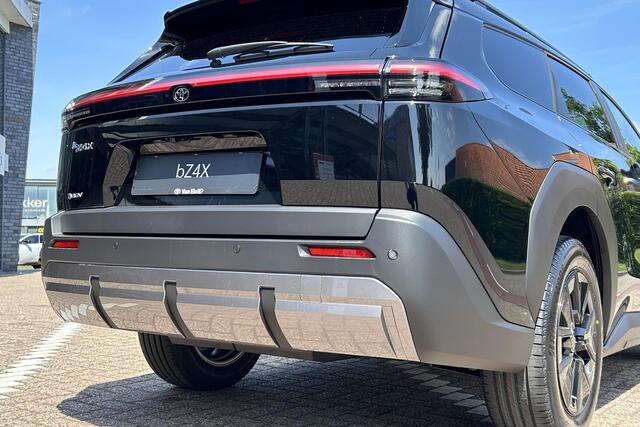 Toyota bZ4X Touring Dynamic 75 kWh, Nieuw en snel leverbaar met ¤3.000,- inruilpremie!
