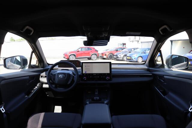 Toyota bZ4X Touring Dynamic 2WD 75 kWh, Stoel -, Stuur verwarming, Warmtepomp, BSM, 360 graden Camera!
