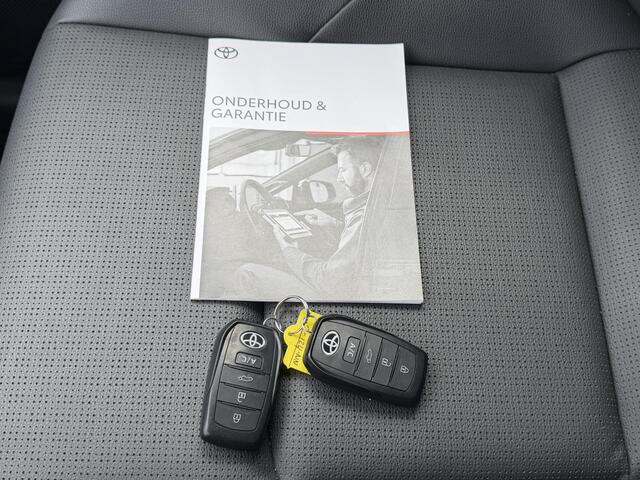 Toyota bZ4X Premium 4WD 71 kWh / Accu SOH 100 % / Dealer Onderhouden / Eerste Eigenaar / Navigatie / Cruise / Clima / 360 Camera / Lederen Bekleding / Adaptieve Cruise / Elektr. Stoelen / Stoel + Stuurwiel Verwarming / Stoel Ventilatie / DAB /