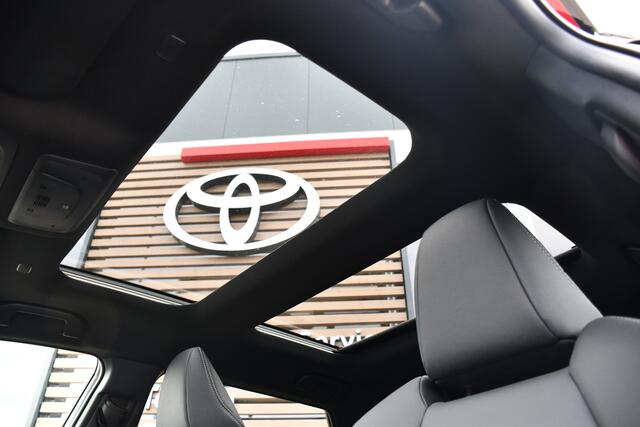 Toyota bZ4X Dynamic Bi-Tone + Panoramisch dak 71 kWh 204pk | Dodehoekdetectie | Rondomzicht camera | Trekhaak | Dealer-onderhouden |