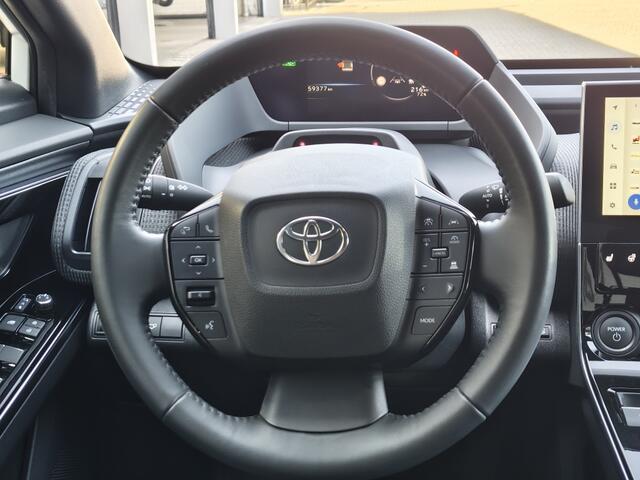 Toyota bZ4X Dynamic 71 kWh | 360 Camera | Sensoren v/a | El. Achterklep | Stoelverwarming