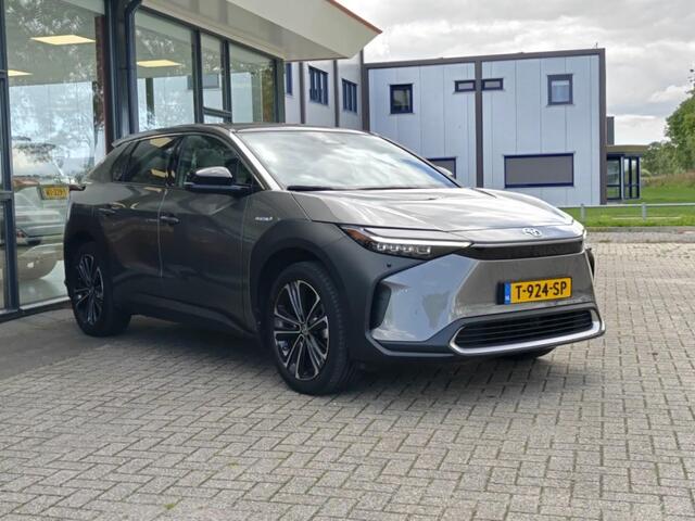 Toyota bZ4X Premium 4WD 71 kWh | Solar roof