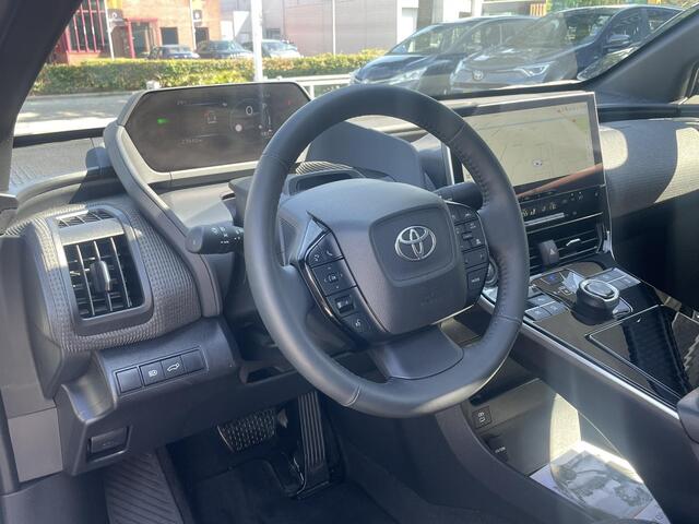 Toyota bZ4X Dynamic 71 kWh Bi Tone Panoramadak