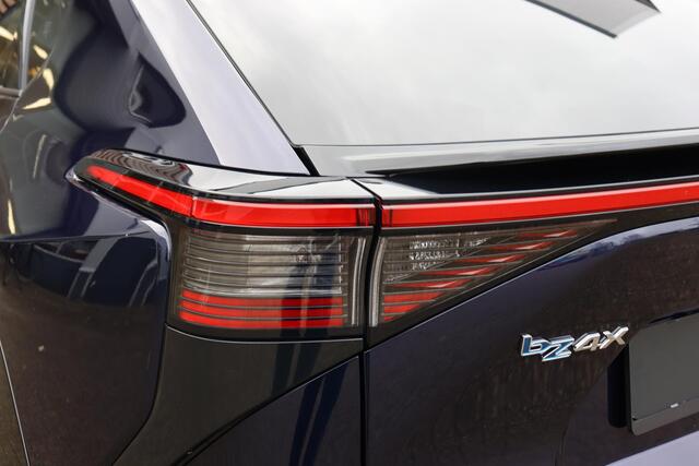 Toyota bZ4X Dynamic 73 kWh, VERWACHT, in november leverbaar met €1.500,- inruilpremie!!