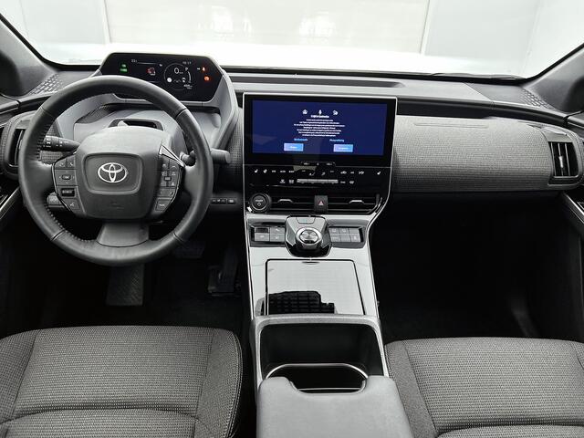 Toyota bZ4X Dynamic 71 kWh | Parkeersensoren V+A | Blindspot | Stuur-Stoelverwarming |