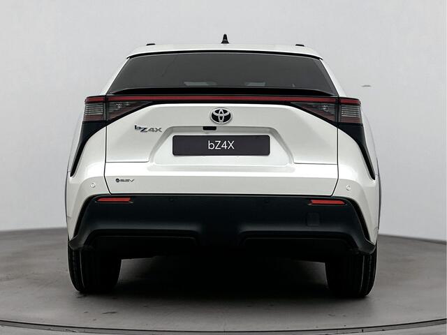 Toyota bZ4X Dynamic 73 kWh | Apple Carplay & Android Auto | Parkeercamera | *