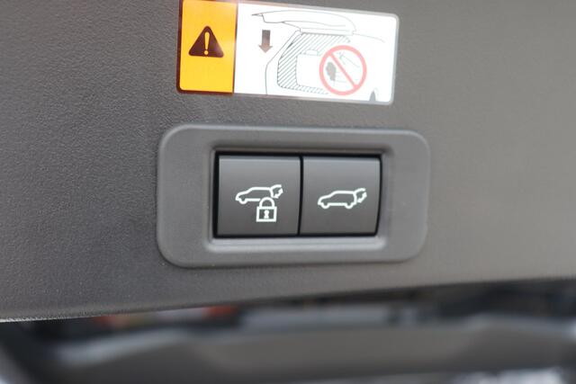 Toyota bZ4X Touring Dynamic Limited 75 kWh €3.000 Inruil Voordeel ! Stoel en stuurverwarming!