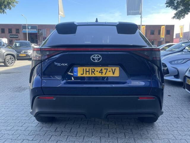 Toyota bZ4X Dynamic 71 kWh Bi-tone panoramadak 360 camera