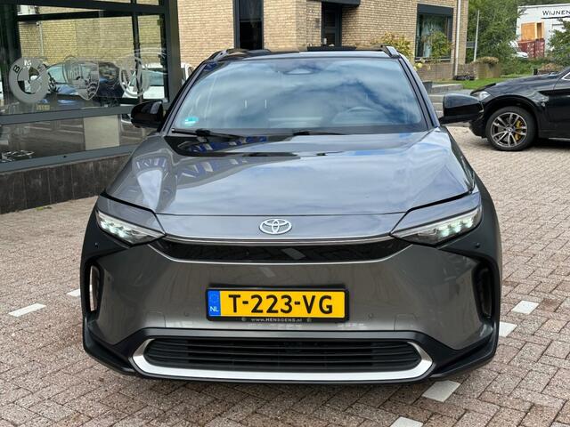Toyota bZ4X Premium 4WD 71 KWH Glazen dak Leder JBL Stoelverw. + Ventilatie