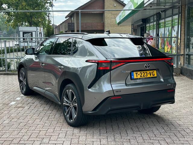 Toyota bZ4X Premium 4WD 71 KWH Glazen dak Leder JBL Stoelverw. + Ventilatie