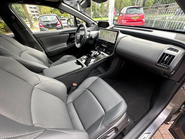 Toyota bZ4X Premium 4WD 71 KWH Glazen dak Leder JBL Stoelverw. + Ventilatie