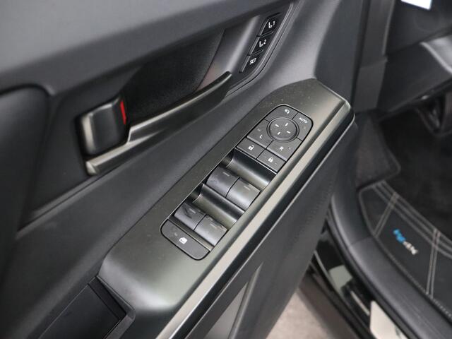 Toyota bZ4X Touring Executive AWD 75 kWh | Panorama dak | Stoel en stuurwielverwarming | Stoelventilatie | Afneembare trekhaak |