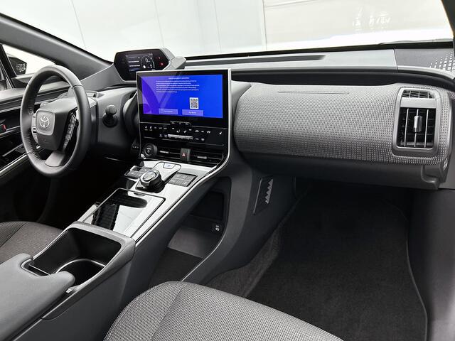 Toyota bZ4X Dynamic 71 kWh | extra Winterbanden met velgen |